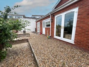 Photo 24- click for photo gallery